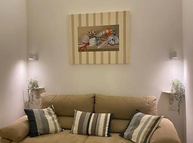 Appartement Domus Alfieri Al Colosseo Rome